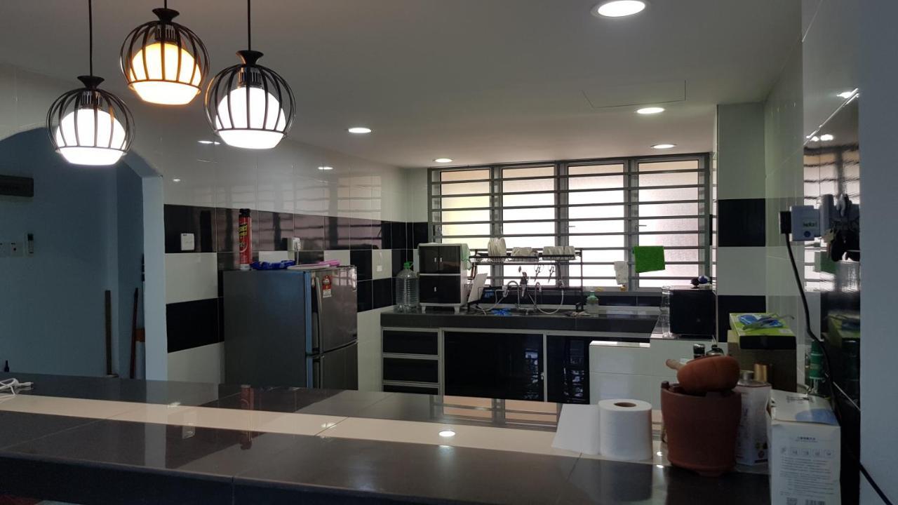 Pd Batu 9 Cocobay Apartment With Family Kampong Tanah Merah  エクステリア 写真