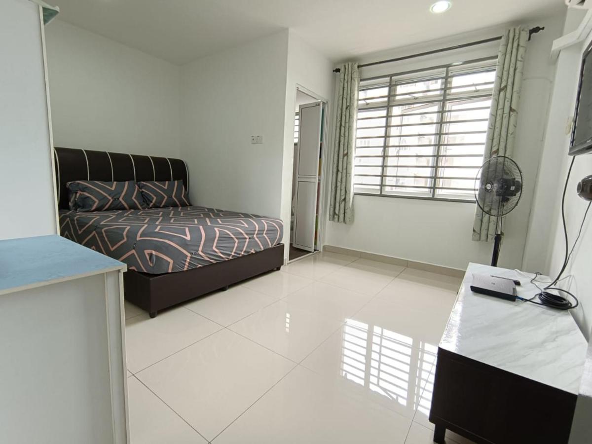 Pd Batu 9 Cocobay Apartment With Family Kampong Tanah Merah  エクステリア 写真